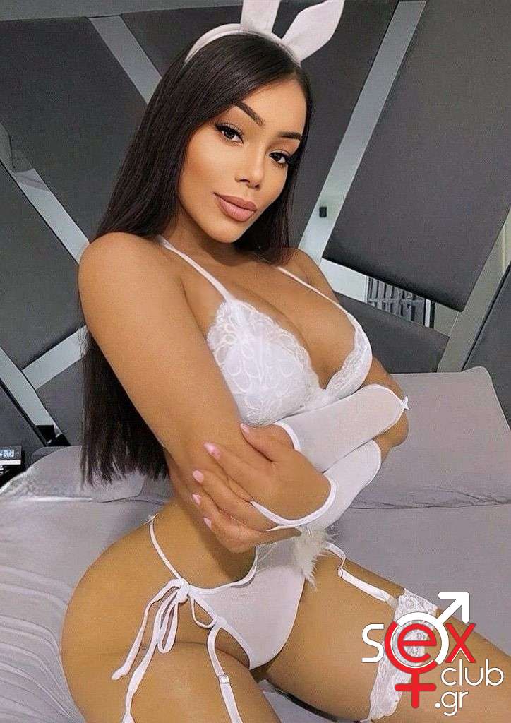 Escort-Naomi-8654